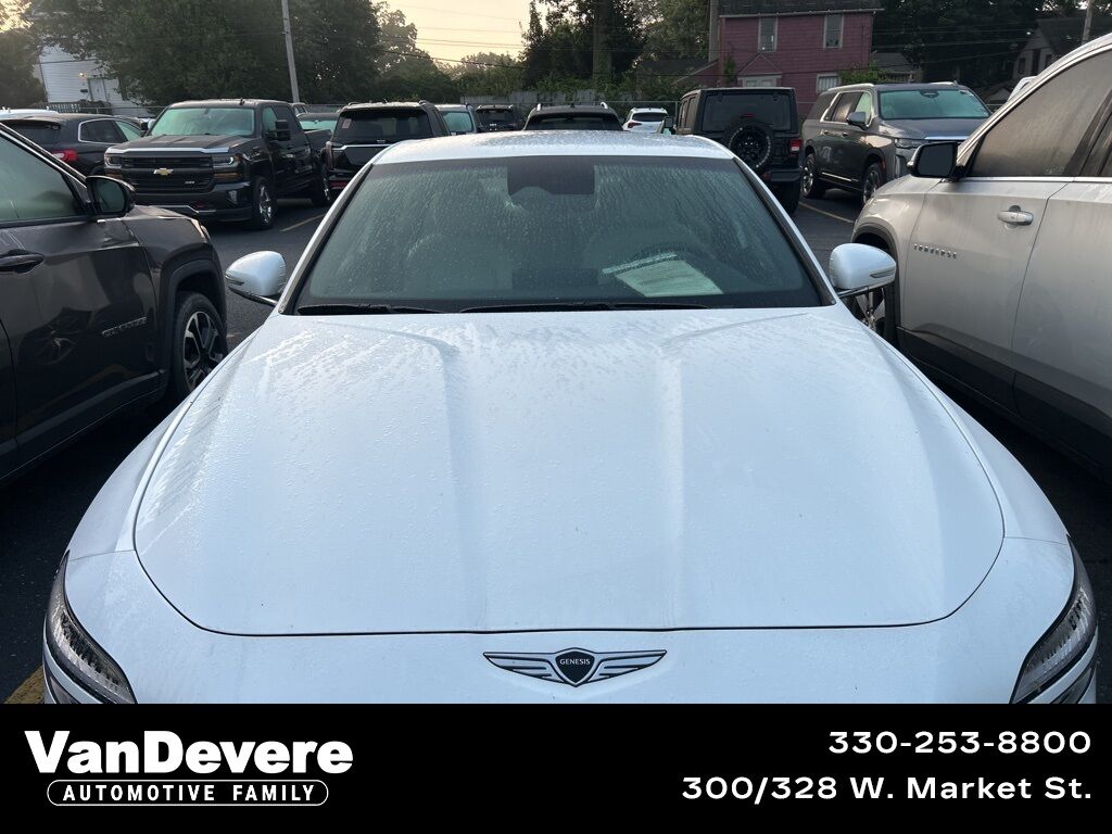 2025 Genesis G70 2.5T Akron OH