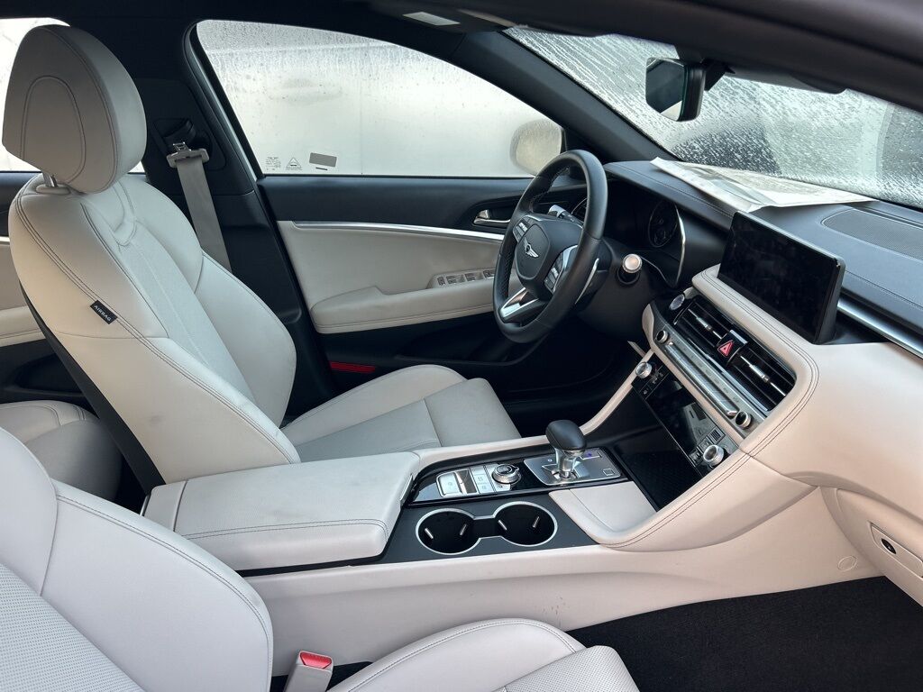 2025 Genesis G70 2.5T Akron OH