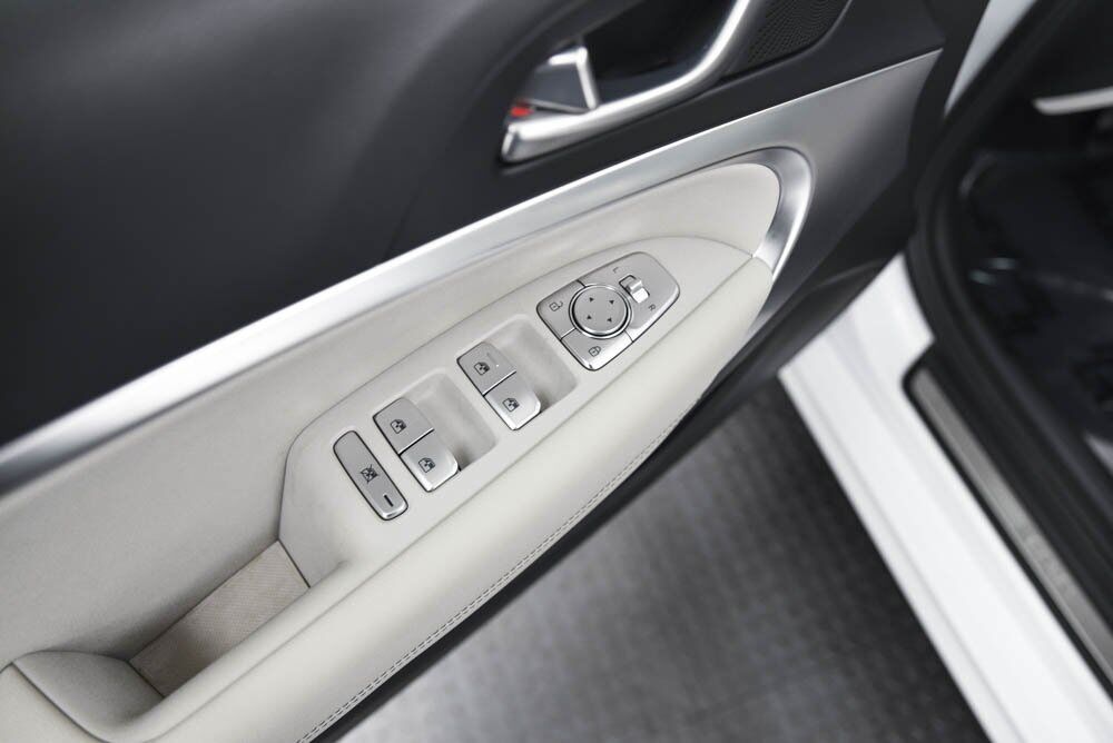 2025 Genesis G70 2.5T Akron OH