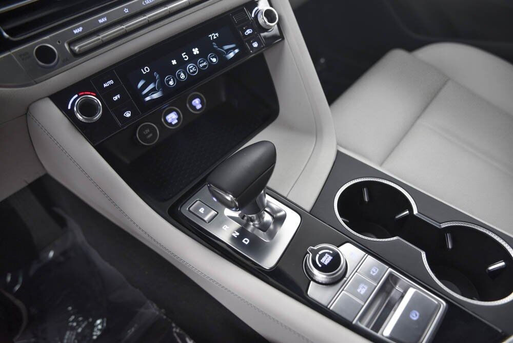 2025 Genesis G70 2.5T Akron OH