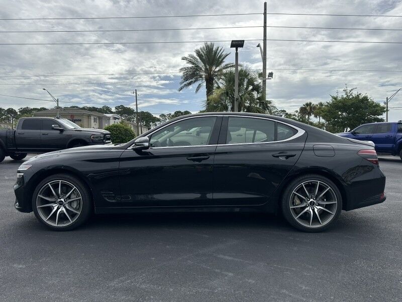 2025 Genesis G70 2.5T