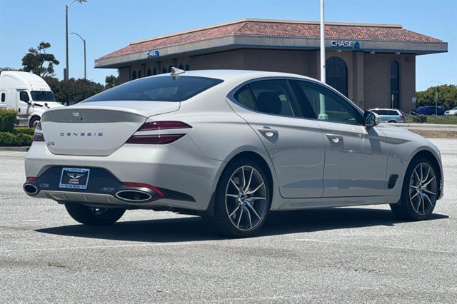 2025 Genesis G70 2.5T