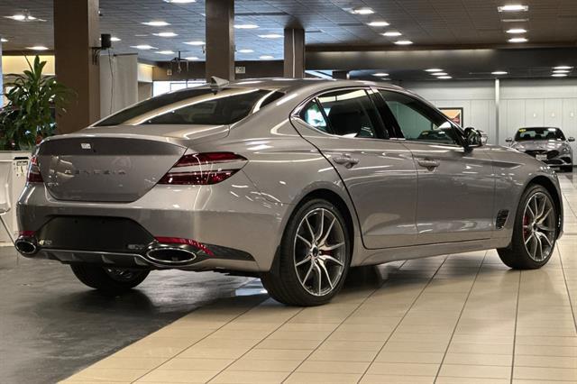 2025 Genesis G70 2.5T