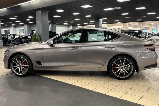 2025 Genesis G70 2.5T