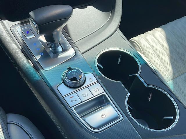 2025 Genesis G70 2.5T Prestige Corona CA