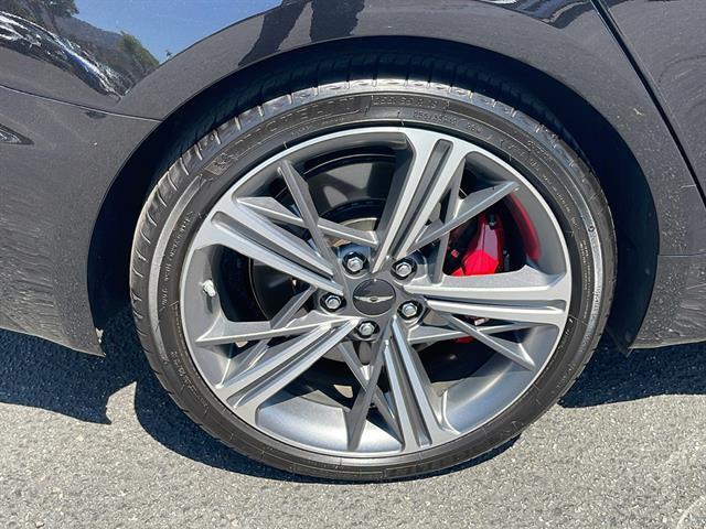 2025 Genesis G70 2.5T Prestige Corona CA