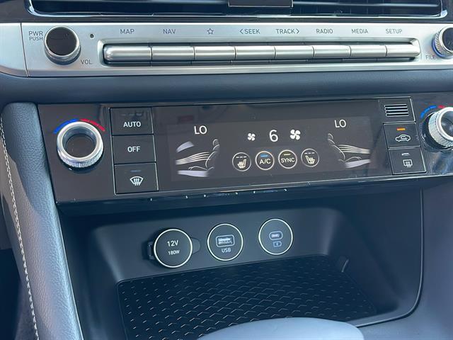 2025 Genesis G70 2.5T Prestige Corona CA