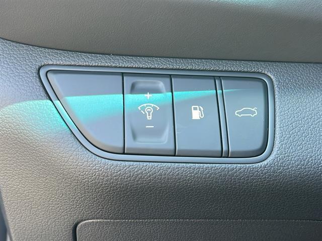 2025 Genesis G70 2.5T Prestige Corona CA