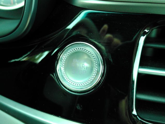 2025 Genesis G70 2.5T RWD Plano TX