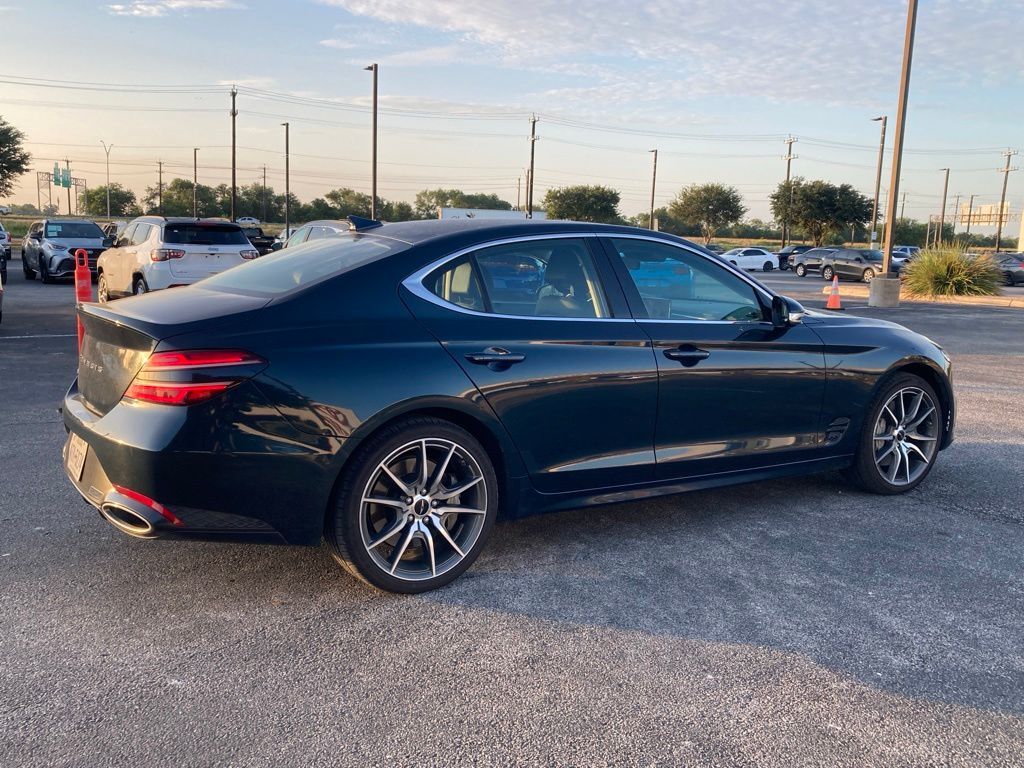 2025 Genesis G70 2.5T