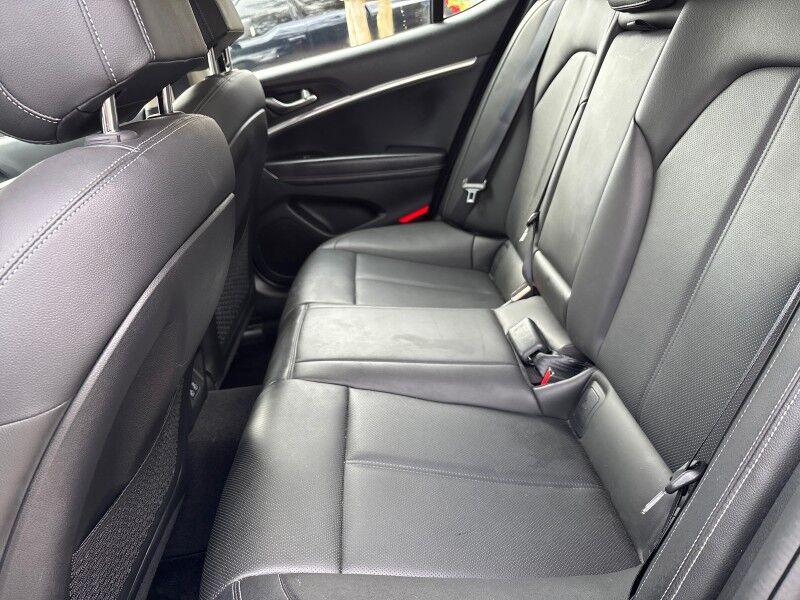 2025 Genesis G70 2.5T Seffner FL