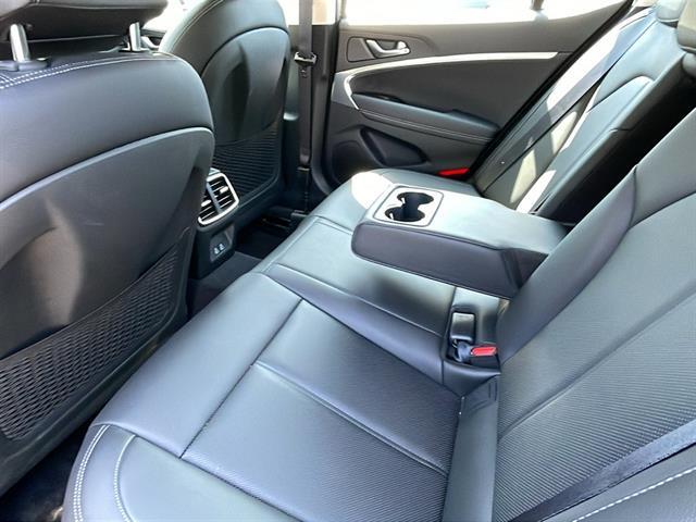 2025 Genesis G70 2.5T Standard Corona CA