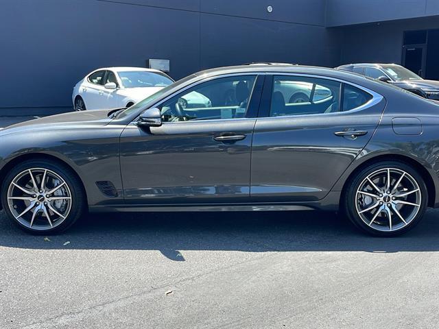 2025 Genesis G70 2.5T Standard Corona CA