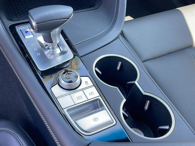 2025 Genesis G70 2.5T Standard Corona CA