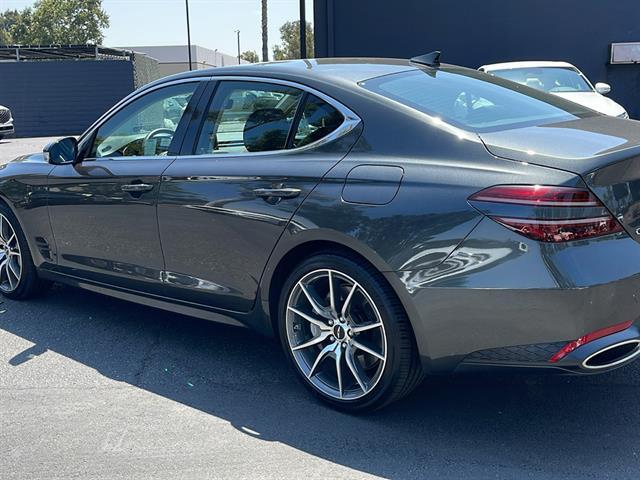 2025 Genesis G70 2.5T Standard Corona CA