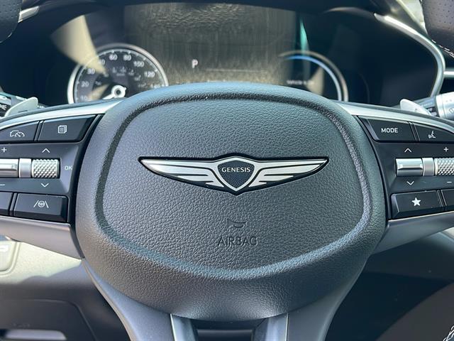 2025 Genesis G70 2.5T Standard Corona CA