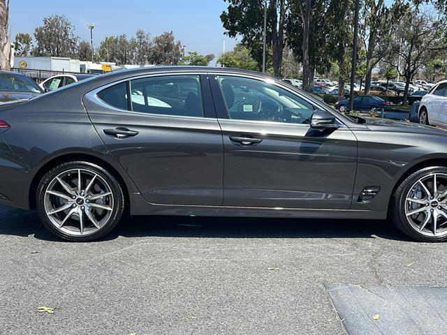 2025 Genesis G70 2.5T Standard Corona CA