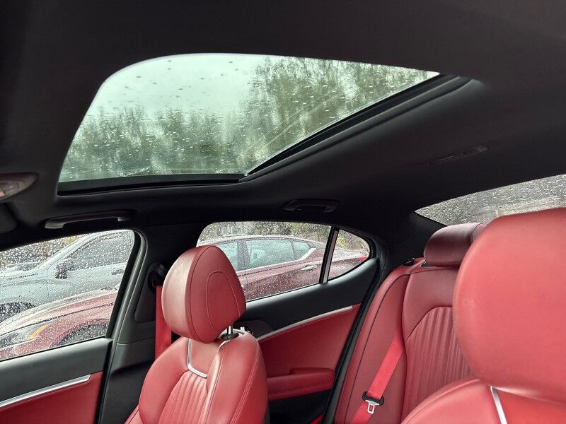 2025 Genesis G70 2.5T w/SPORT PRESTIGE PKG. RED LTHR. SUNR. Seffner FL