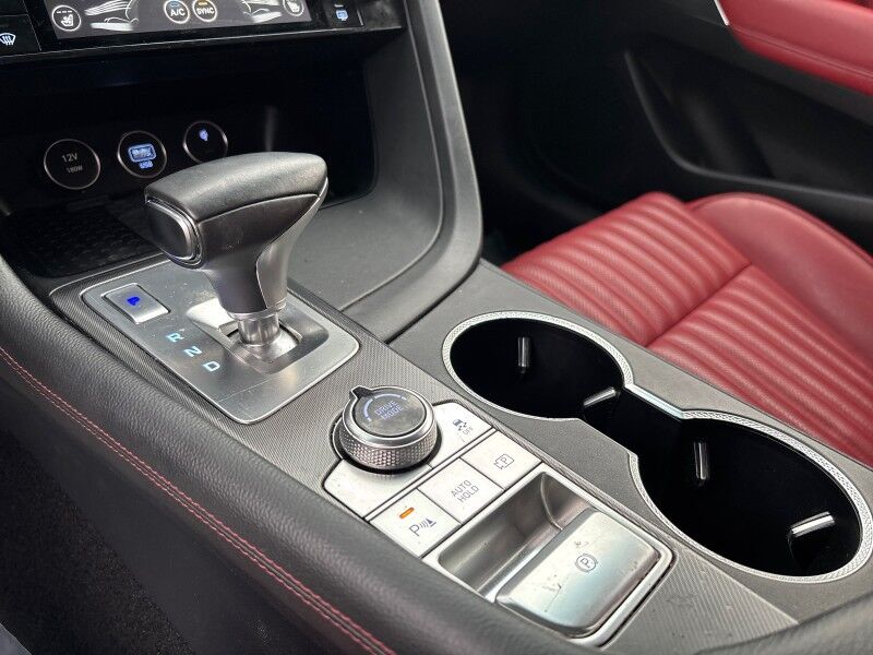 2025 Genesis G70 2.5T w/SPORT PRESTIGE PKG. RED LTHR. SUNR. Seffner FL