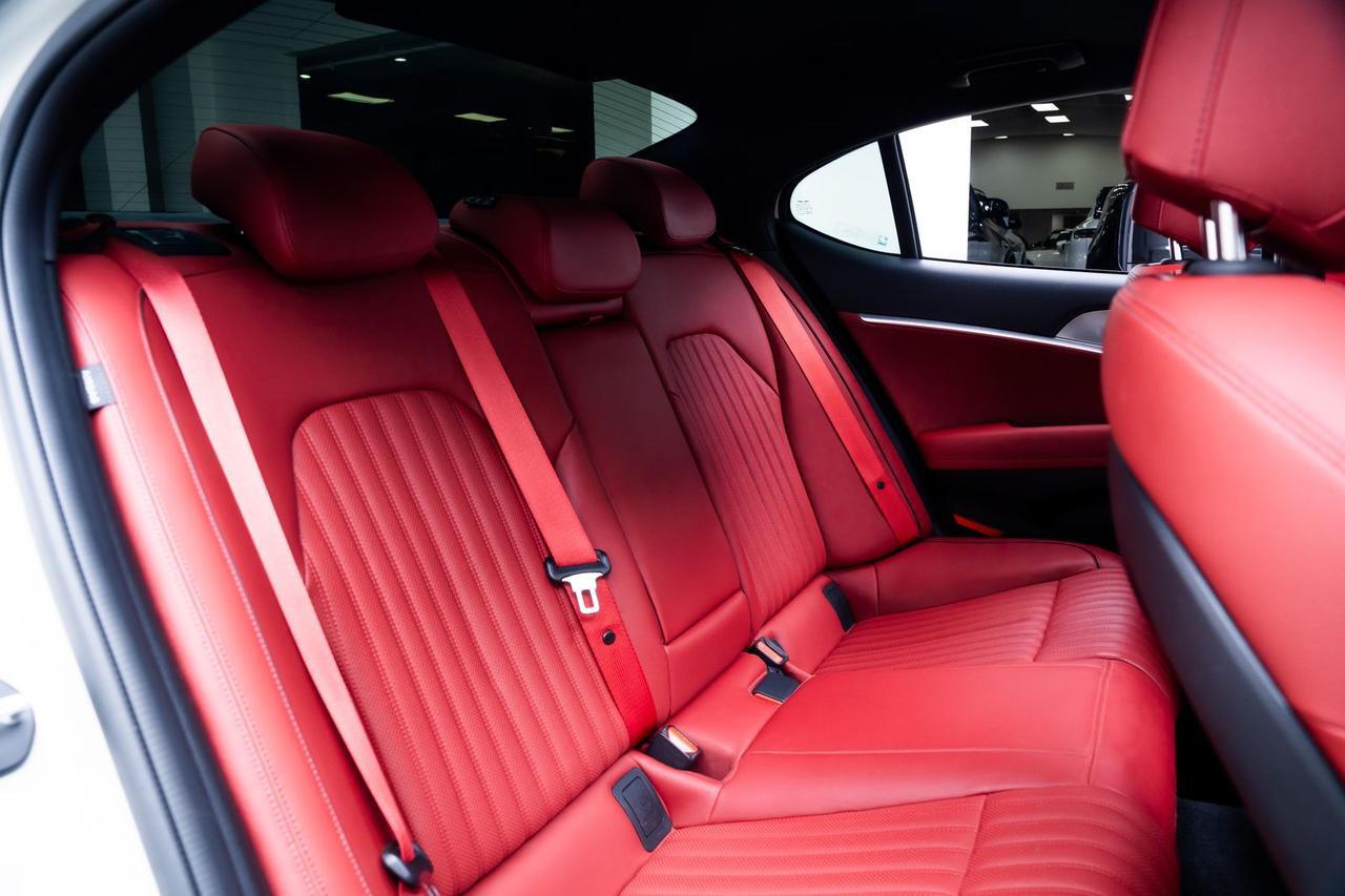 2025 Genesis G70 3.3T Sport Advanced 1 Owner Vented Seats Moonroof Portland OR