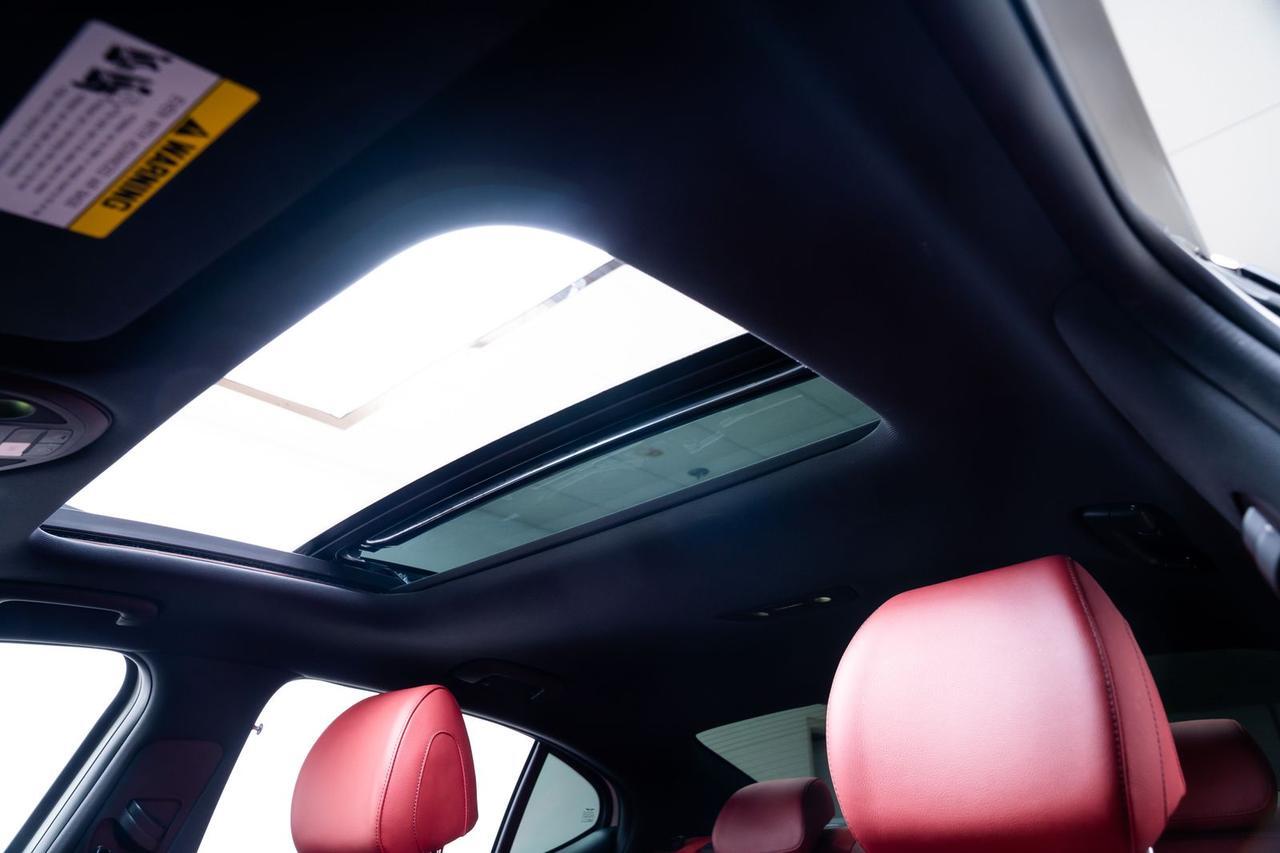 2025 Genesis G70 3.3T Sport Advanced 1 Owner Vented Seats Moonroof Portland OR