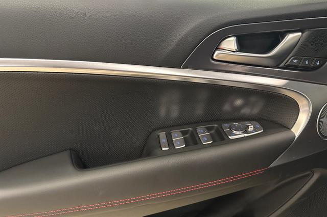 2025 Genesis G70 3.3T Sport Advanced