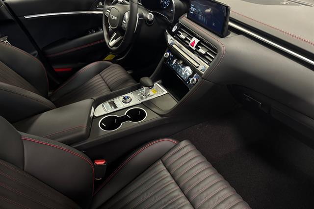 2025 Genesis G70 3.3T Sport Advanced