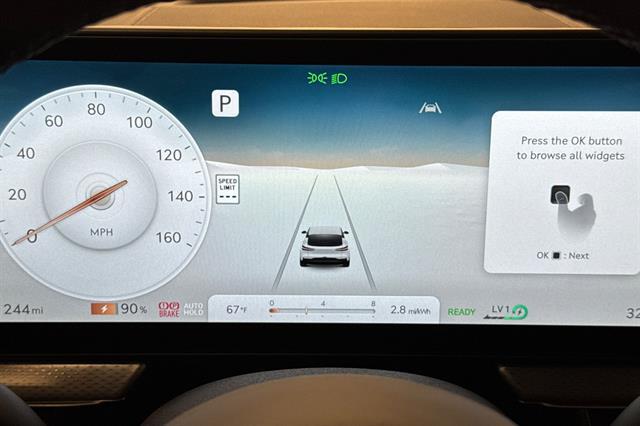 2025 Genesis GV60 Advanced