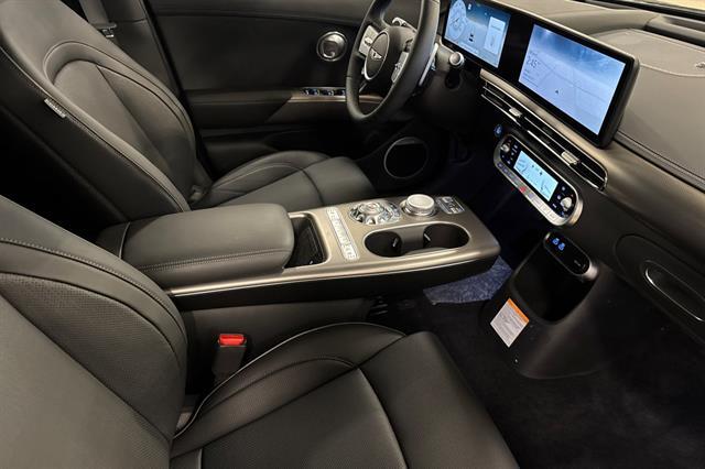 2025 Genesis GV60 Advanced