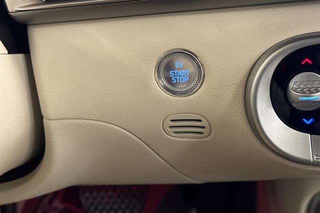 2025 Genesis GV60 Standard