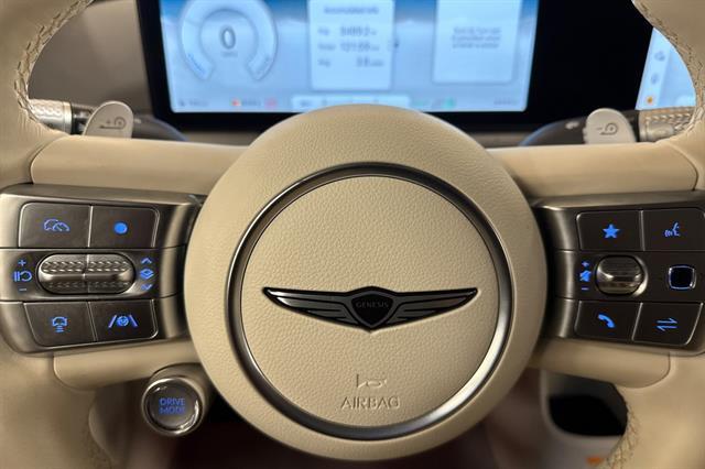 2025 Genesis GV60 Standard