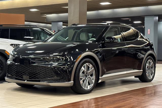 2025 Genesis GV60 Standard