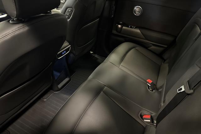 2025 Genesis GV60 Standard