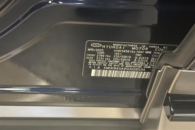 2025 Genesis GV60 Standard