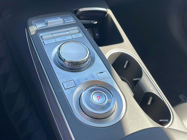 2025 Genesis GV70 Corona CA