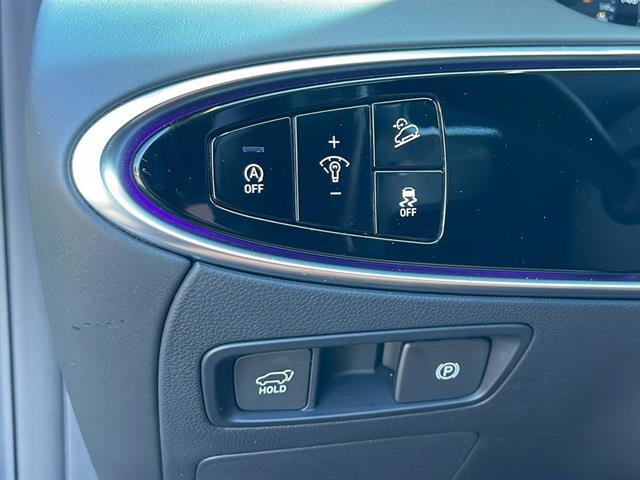 2025 Genesis GV70 Corona CA