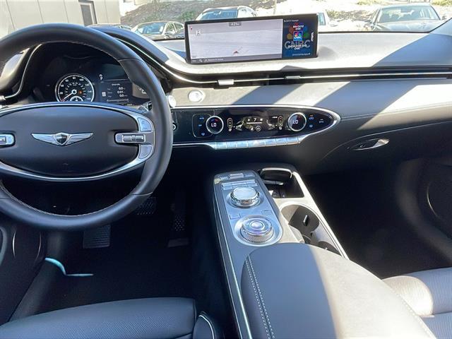 2025 Genesis GV70 Corona CA