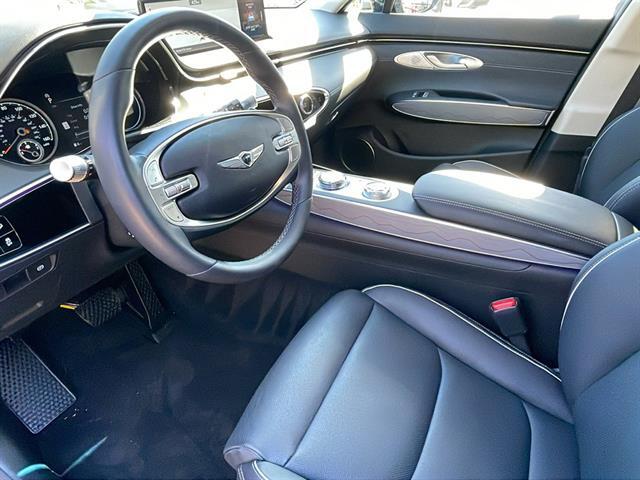 2025 Genesis GV70 Corona CA