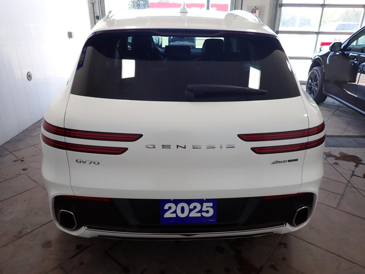 2025 Genesis GV70 2.5T Advanced Plus AWD LEATHER NAVI SUNROOF Listowel ON