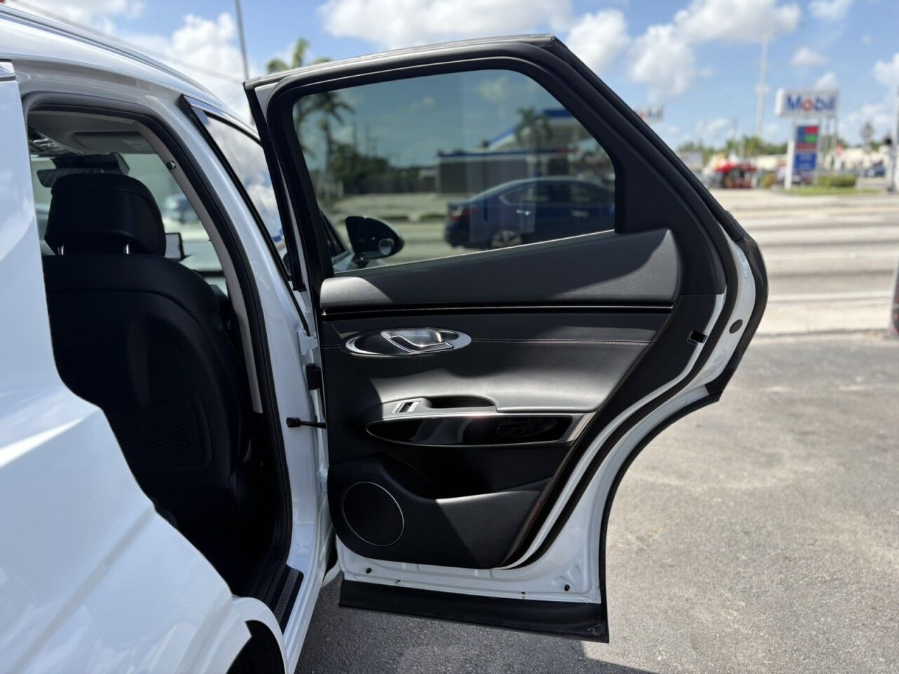 2025 Genesis GV70 2.5T Miami FL