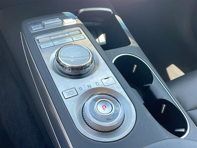 2025 Genesis GV70 2.5T Standard Corona CA