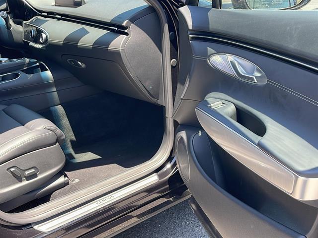 2025 Genesis GV70 2.5T Standard Corona CA
