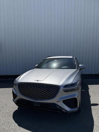 2025 Genesis GV70 Standard