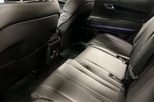 2025 Genesis GV80