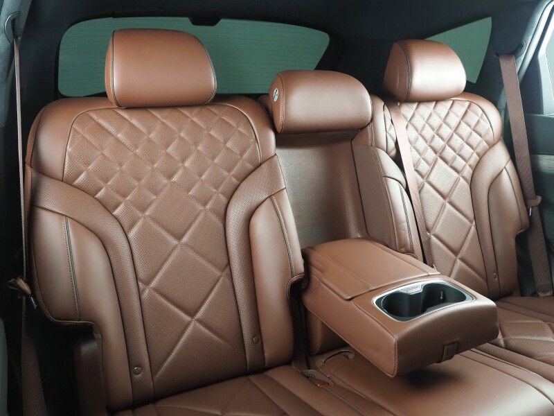 2025 Genesis GV80 3.5T Prestige AWD *HEADS-UP DISPLAY, NAVIGATION, ADAPTIVE CRUISE, SAFETY ALERTS, 27 INCH OLED DISPLAY, 360 CAMERAS, PANO MOONROOF, NAPPA LEATHER, CLIMATE MASSAGE SEATS, BANG & OLUFSEN, WIRELESS CHARGING Round Rock TX