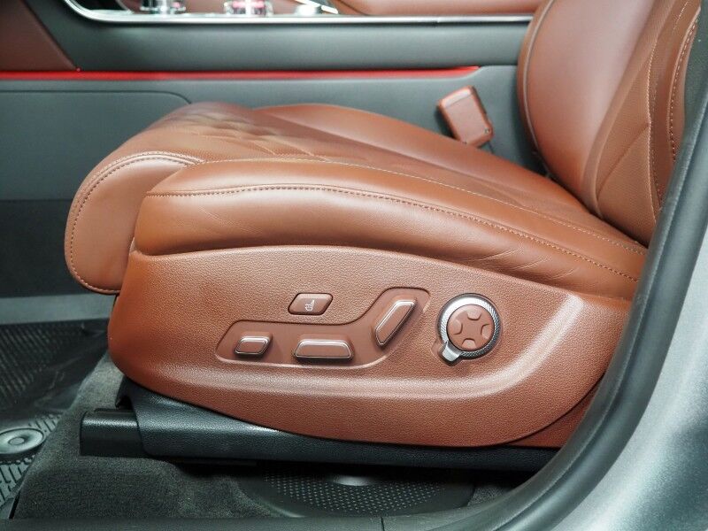 2025 Genesis GV80 3.5T Prestige AWD *HEADS-UP DISPLAY, NAVIGATION, ADAPTIVE CRUISE, SAFETY ALERTS, 27 INCH OLED DISPLAY, 360 CAMERAS, PANO MOONROOF, NAPPA LEATHER, CLIMATE MASSAGE SEATS, BANG & OLUFSEN, WIRELESS CHARGING Round Rock TX
