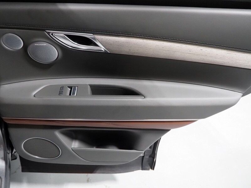 2025 Genesis GV80 3.5T Prestige AWD *HEADS-UP DISPLAY, NAVIGATION, ADAPTIVE CRUISE, SAFETY ALERTS, 27 INCH OLED DISPLAY, 360 CAMERAS, PANO MOONROOF, NAPPA LEATHER, CLIMATE MASSAGE SEATS, BANG & OLUFSEN, WIRELESS CHARGING Round Rock TX