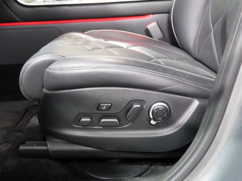 2025 Genesis GV80 3.5T Prestige AWD *HEADS-UP DISPLAY, NAVIGATION, ADAPTIVE CRUISE, SAFETY ALERTS, 27 INCH OLED DISPLAY, 360 CAMERAS, PANO MOONROOF, NAPPA LEATHER, CLIMATE MASSAGE SEATS, BANG & OLUFSEN, WIRELESS CHARGING Round Rock TX