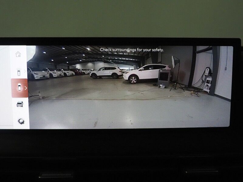 2025 Genesis GV80 3.5T Prestige AWD *HEADS-UP DISPLAY, NAVIGATION, ADAPTIVE CRUISE, SAFETY ALERTS, 27 INCH OLED DISPLAY, 360 CAMERAS, PANO MOONROOF, NAPPA LEATHER, CLIMATE MASSAGE SEATS, BANG & OLUFSEN, WIRELESS CHARGING Round Rock TX