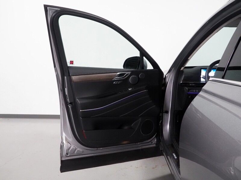 2025 Genesis GV80 3.5T Prestige AWD *HEADS-UP DISPLAY, NAVIGATION, ADAPTIVE CRUISE, SAFETY ALERTS, 27 INCH OLED DISPLAY, 360 CAMERAS, PANO MOONROOF, NAPPA LEATHER, CLIMATE MASSAGE SEATS, BANG & OLUFSEN, WIRELESS CHARGING Round Rock TX